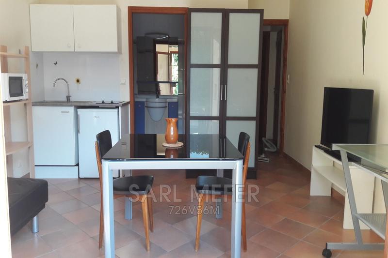 Maison - 195 m² - 7 pièces