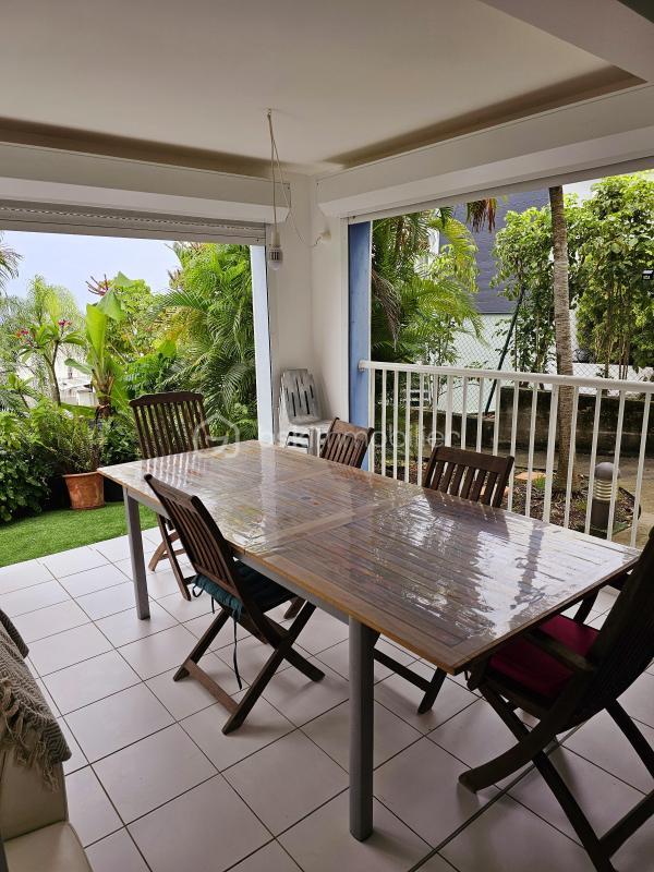 Demeure - 254 m² - 8 pièces