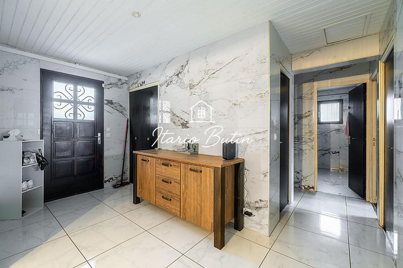 Villa - 145 m² - 6 pièces