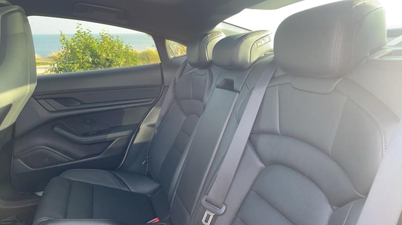 Porsche taycan 93.4 kWh 571 Performance Plus 4s