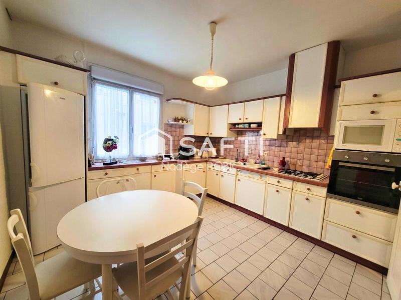 Maison - 111 m² - 4 pièces