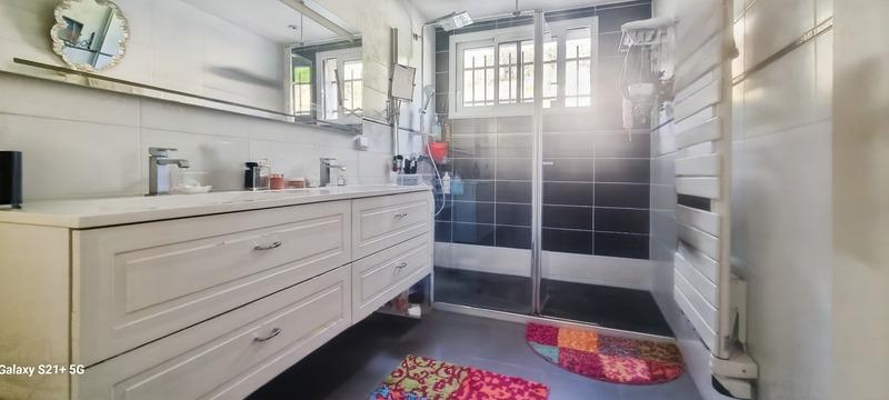 Maison - 151 m² - 6 pièces