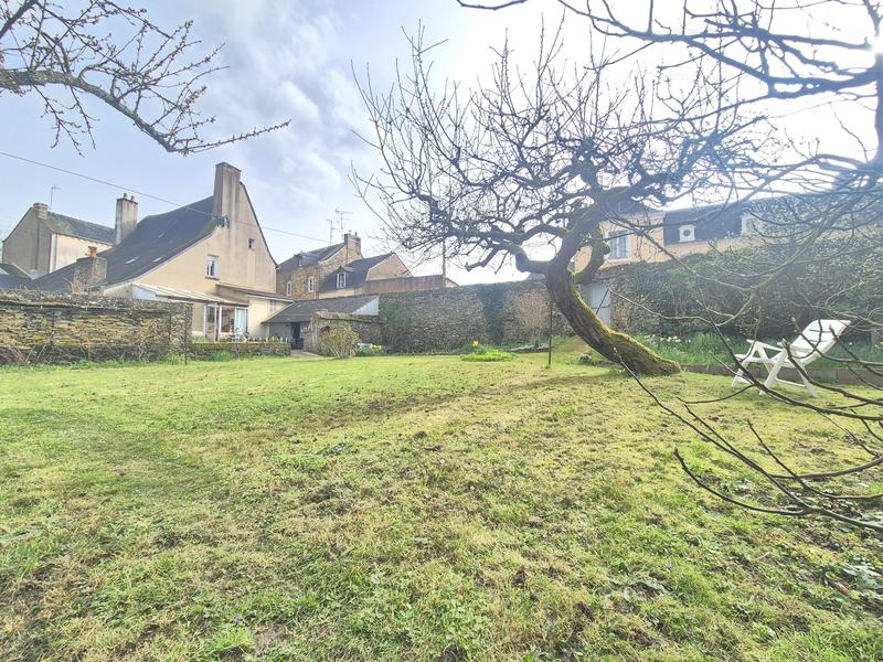 Maison ancienne - 105 m² - 3 pièces