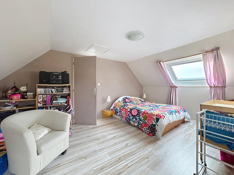 Maison - 150 m² - 8 pièces