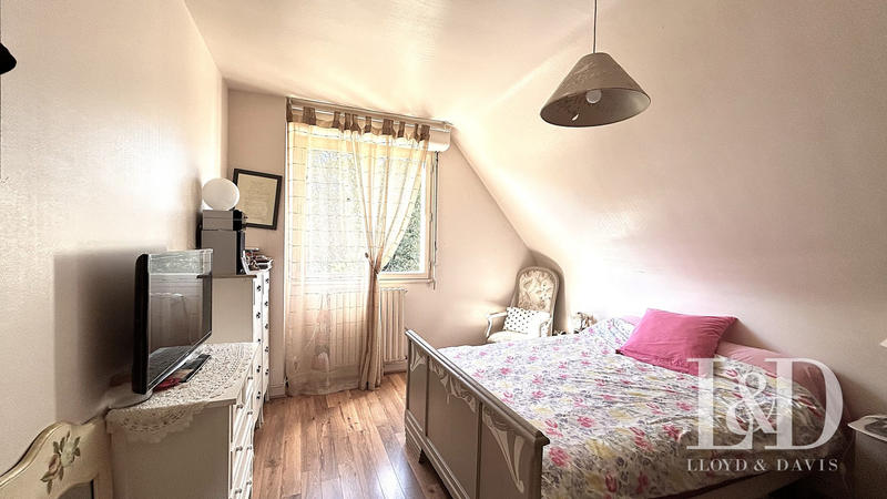 Maison - 136 m² - 7 pièces