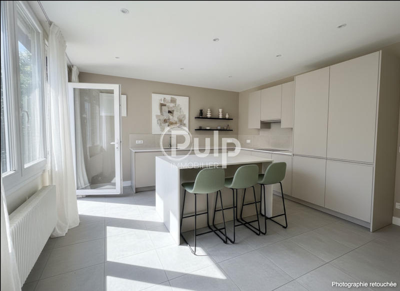 Immeuble - 290 m² - 15 pièces