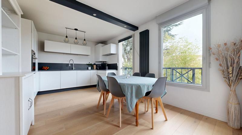 Appartement - 122 m² - 4 pièces