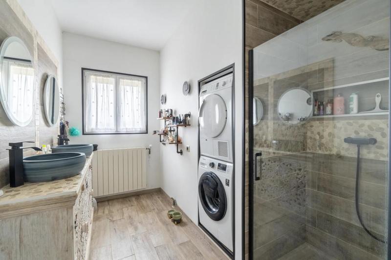 Maison - 192 m² - 8 pièces