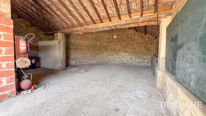 Mas - 245 m² - 7 pièces