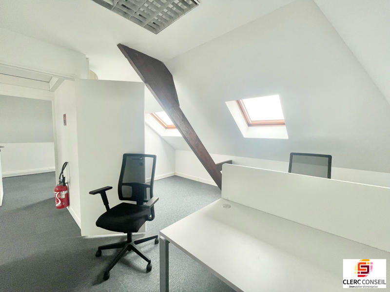 Bureau - 97 m²