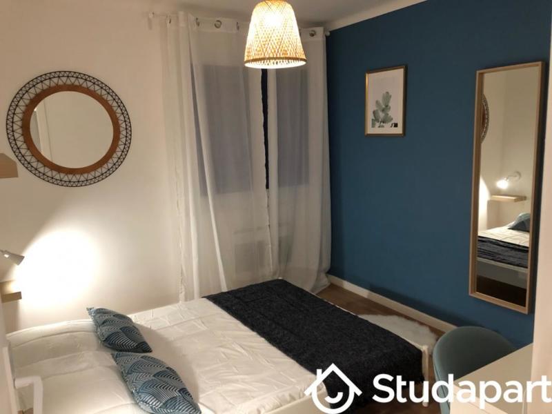 Chambre - 12 m² - 1 pièce