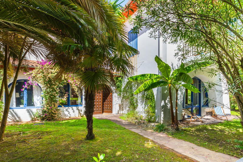 Appartement - 167 m² - 5 pièces