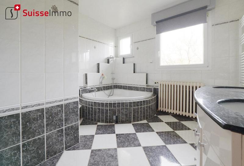 Maison - 160 m² - 7 pièces