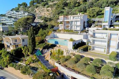 Villa - 155 m² - 6 pièces