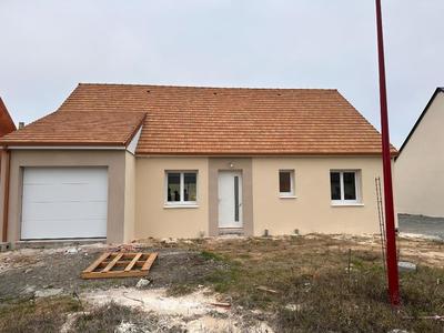 Maison - 90 m² - 4 pièces