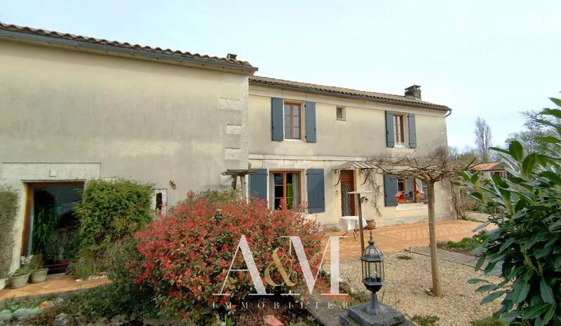 Maison de ville - 131 m² - 5 pièces