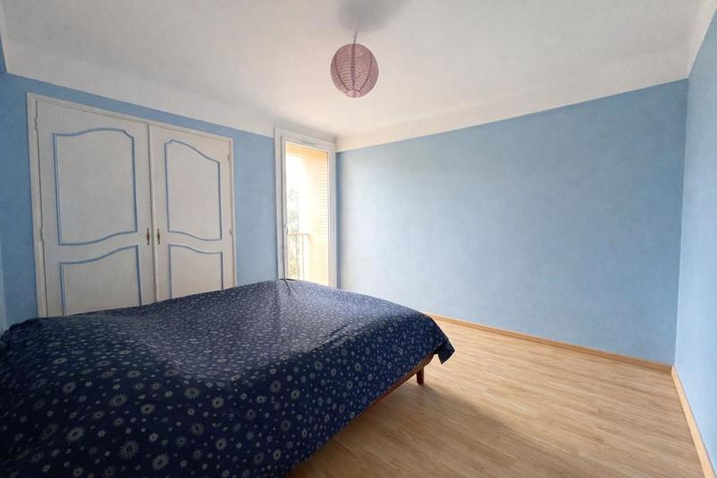 Appartement - 86 m² - 4 pièces