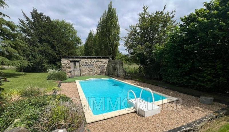 Propriété - 533 m² - 14 pièces