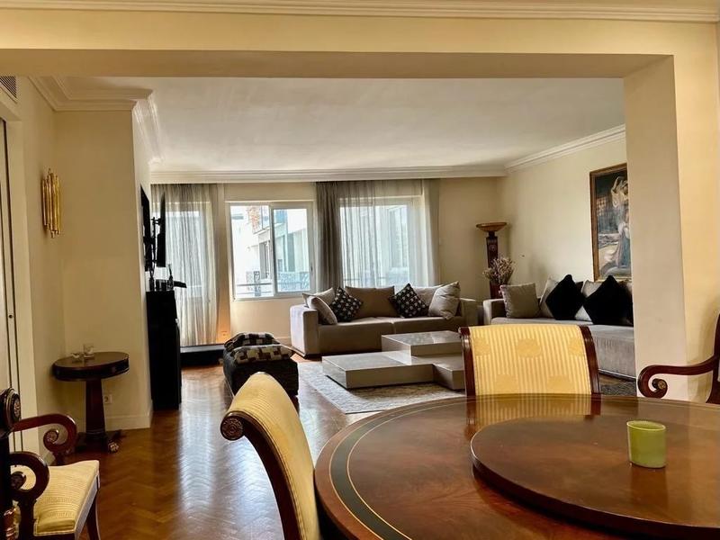 Appartement - 130 m² - 3 pièces