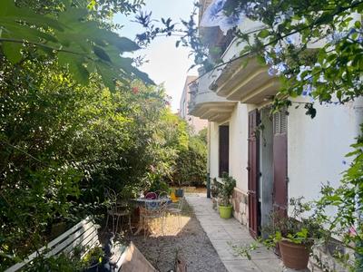 Maison - 192 m² - 6 pièces