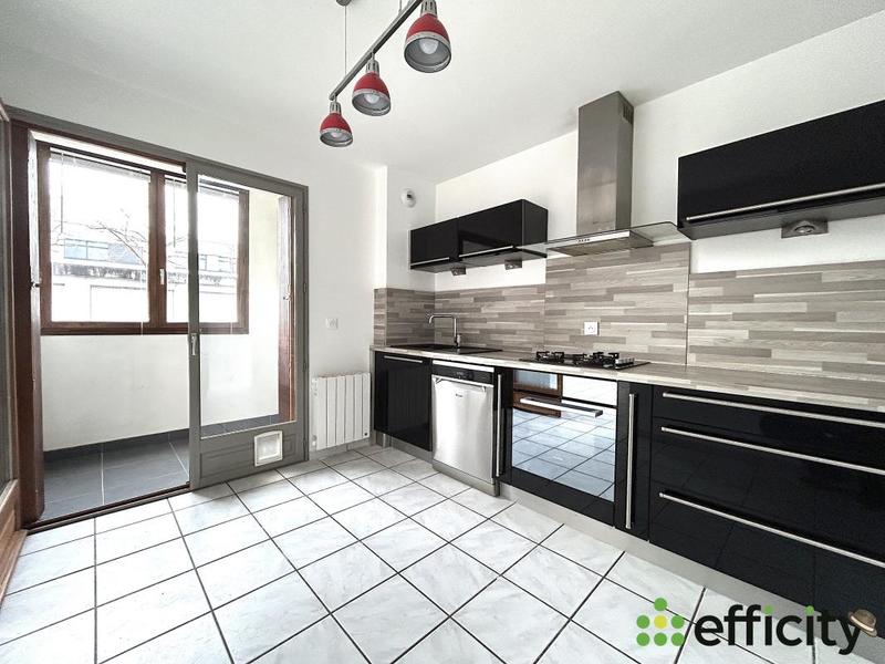 Appartement - 81 m² - 4 pièces