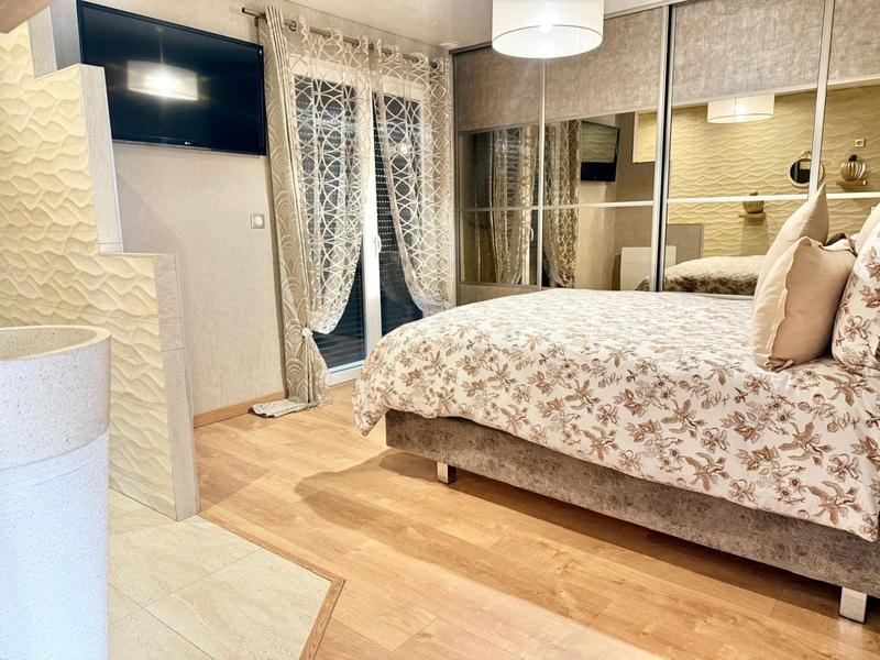 Maison - 145 m² - 6 pièces