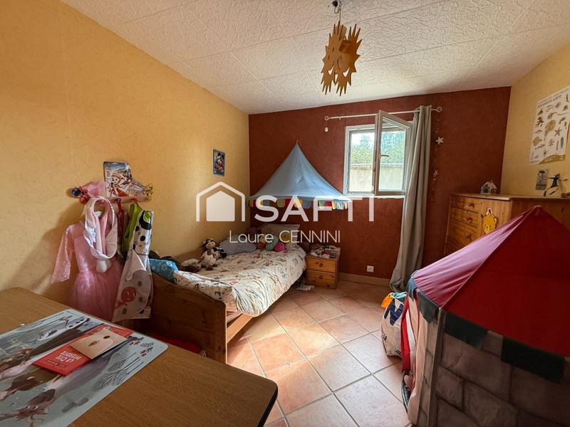 Maison - 184 m² - 10 pièces