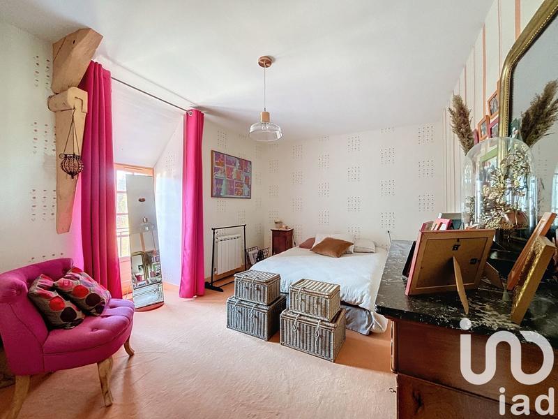 Maison - 541 m² - 6 pièces