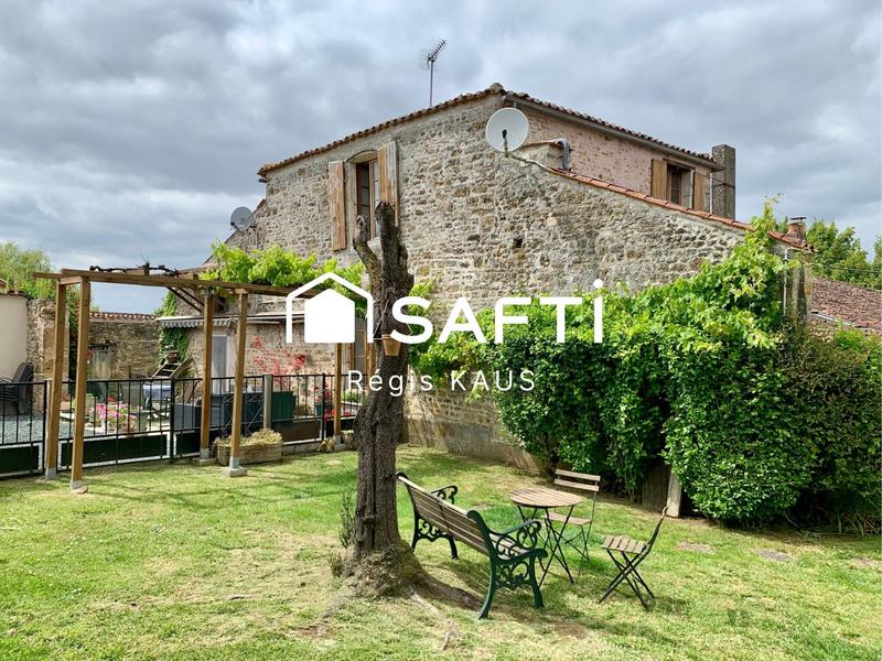 Maison - 296 m² - 12 pièces