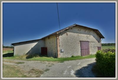 Propriété - 580 m² - 2 pièces