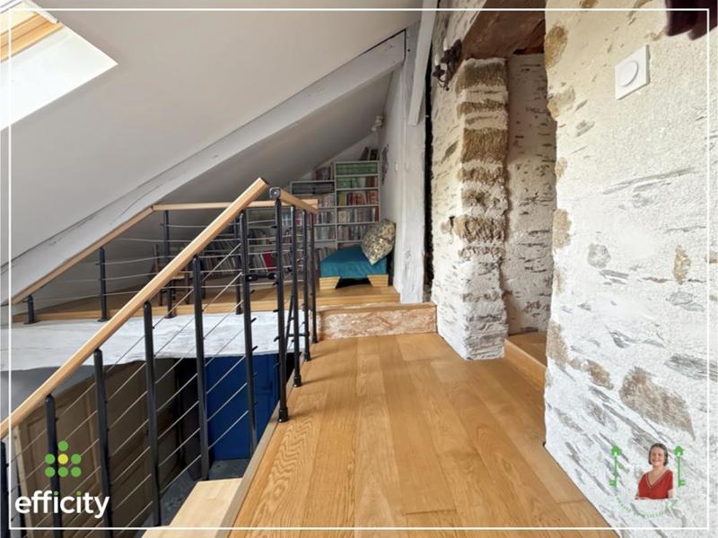 Maison traditionnelle - 334 m² - 14 pièces