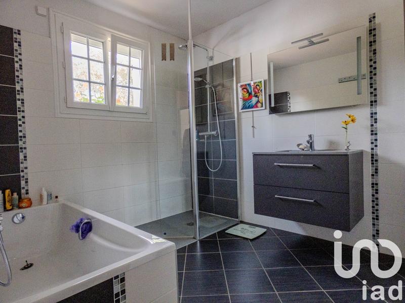 Maison - 140 m² - 5 pièces