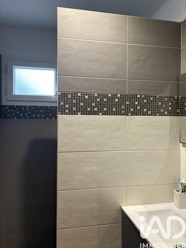 Maison - 176 m² - 8 pièces