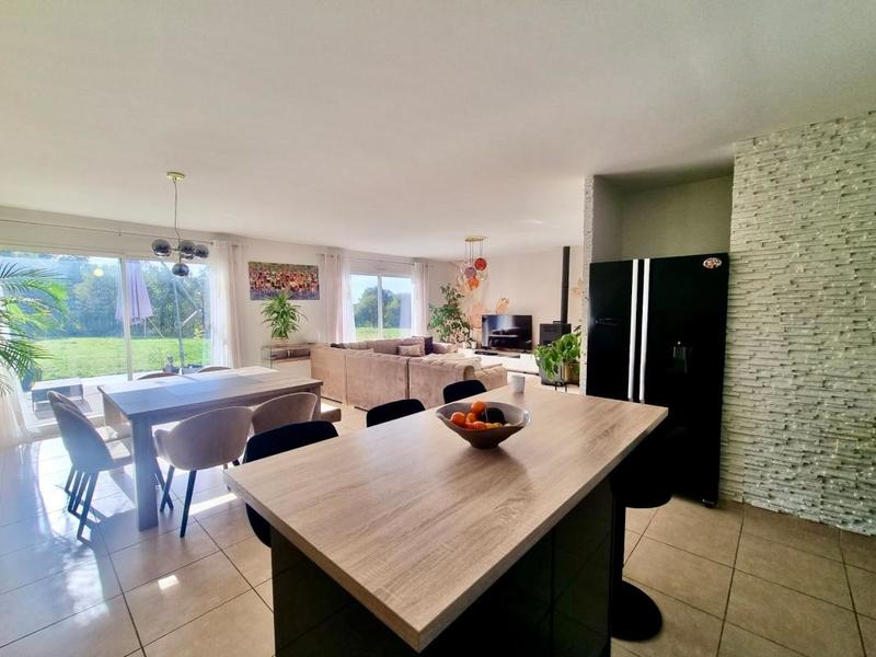 Maison - 110 m² - 4 pièces