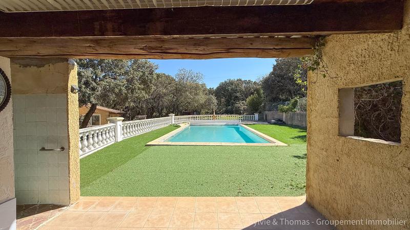 Maison - 200 m² - 9 pièces