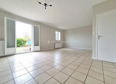 Appartement - 93 m² - 5 pièces