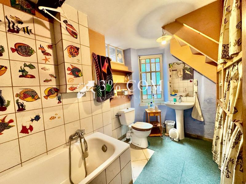 Corps de ferme - 160 m² - 7 pièces