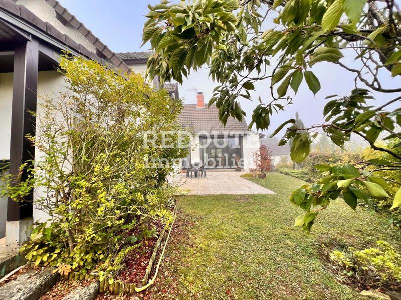 Maison traditionnelle - 179 m²