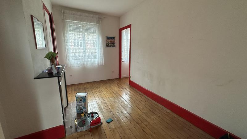 Maison - 284 m² - 11 pièces