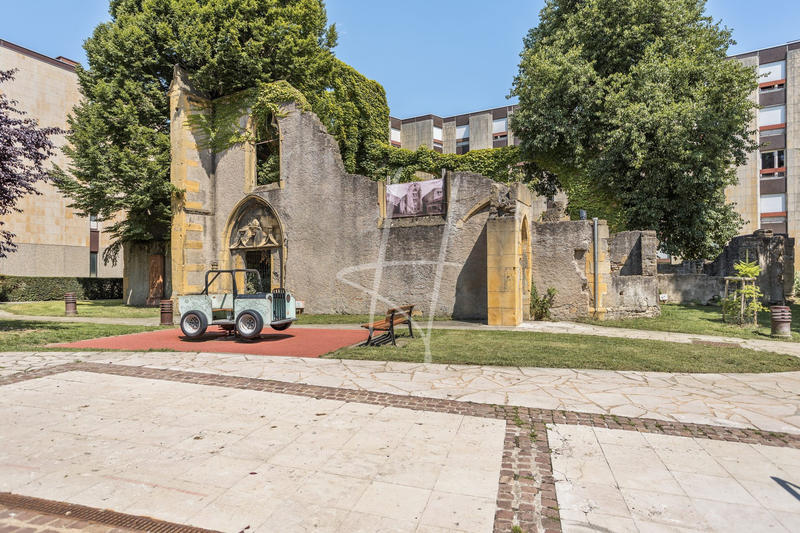 Parking / Garage - 13 m²