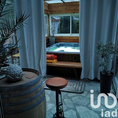 Appartement - 264 m² - 10 pièces