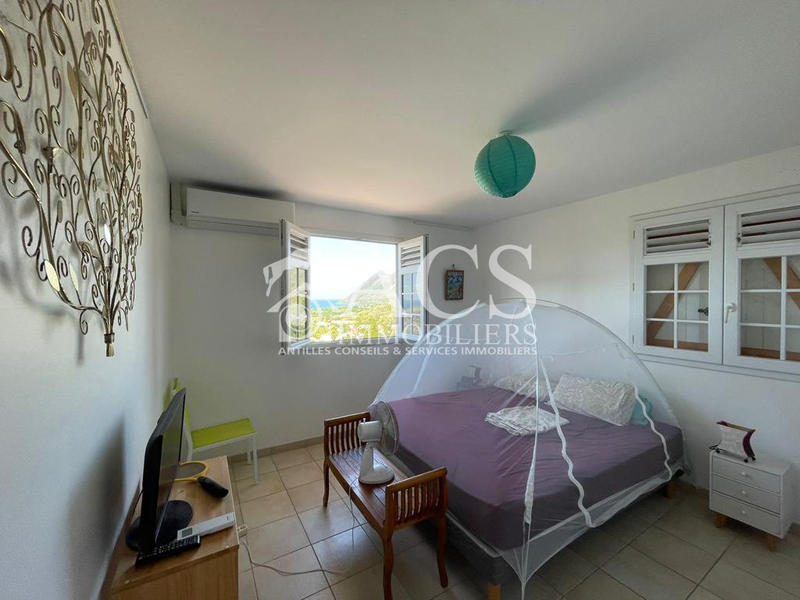 Maison - 96 m² - 4 pièces