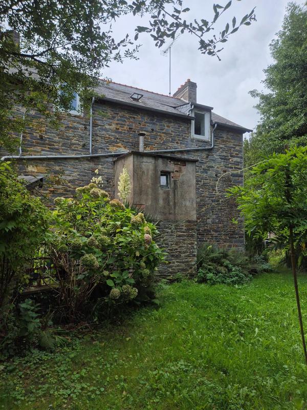 Maison - 210 m² - 9 pièces