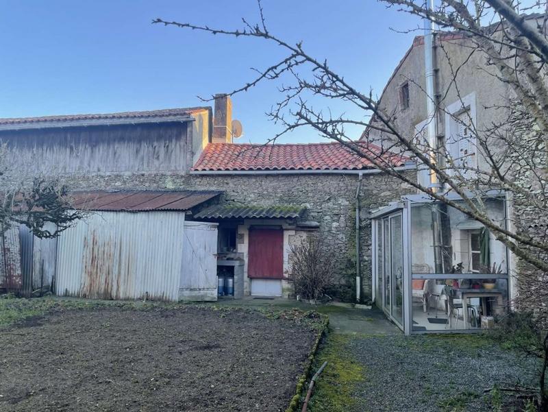 Maison - 110 m² - 5 pièces