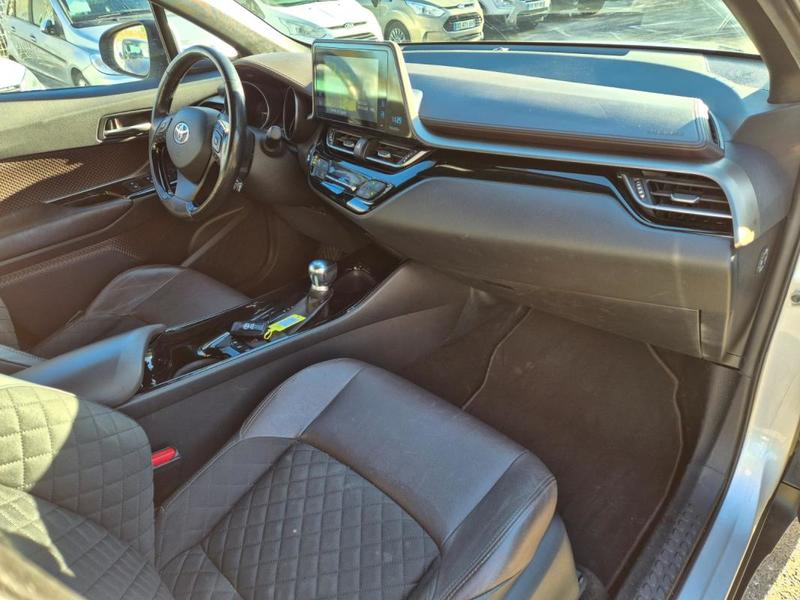 Toyota c-Hr 122h Hybrid Distinctive E-Cvt