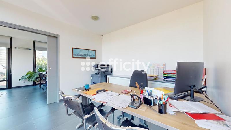 Bureau - 79 m² - 3 pièces