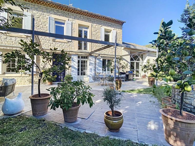 Mas - 285 m² - 10 pièces