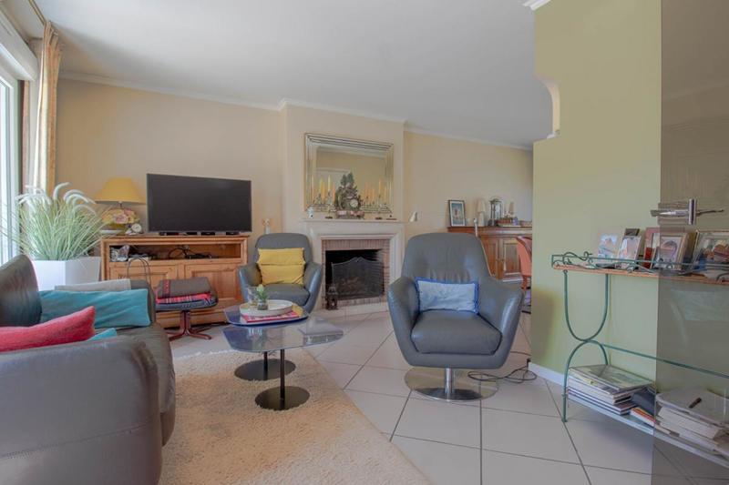 Maison - 200 m² - 7 pièces