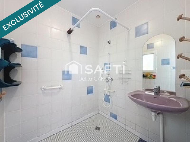 Propriété - 400 m² - 20 pièces