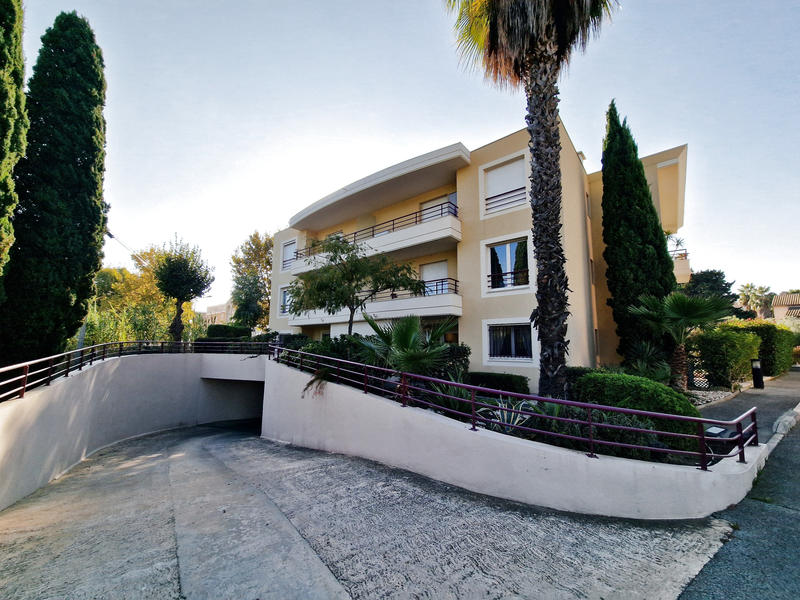 Appartement - 91 m² - 4 pièces